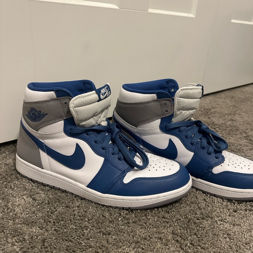 Jordan 1 High “True Blue”
